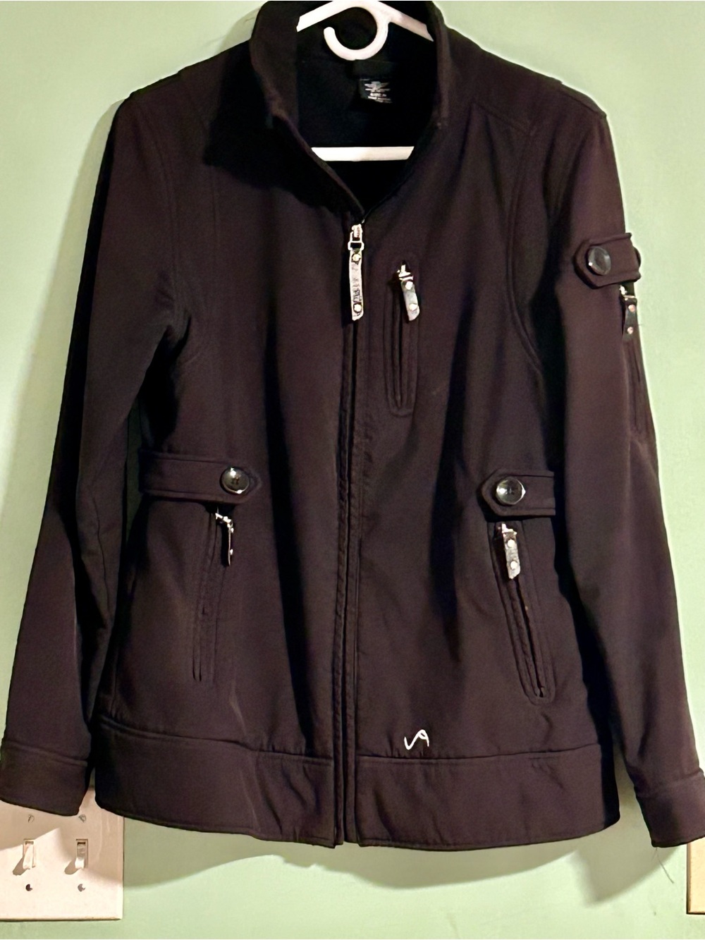 Vertical 9 Women’s Black Utility Jacket with Zip and Button Details🔥